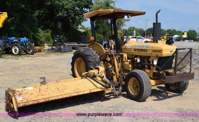 image for item L5849 1994 Ford 260C tractor