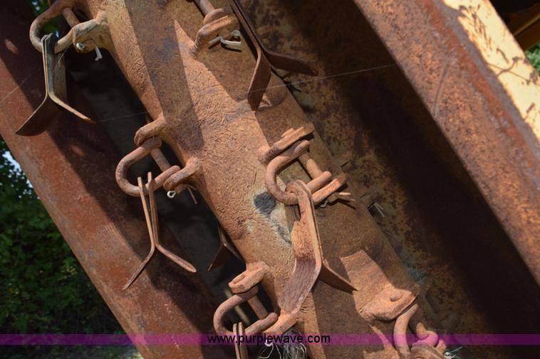 image for item L5849 1994 Ford 260C tractor