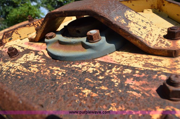 image for item L5849 1994 Ford 260C tractor