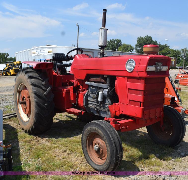 image for item L5851 1967 Massey-Ferguson 1100 tractor