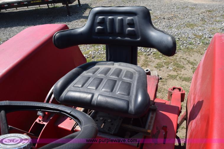 image for item L5851 1967 Massey-Ferguson 1100 tractor