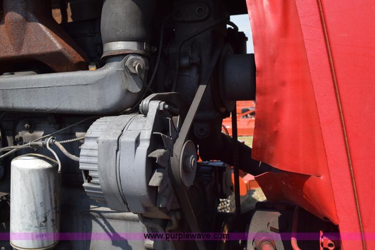 image for item L5851 1967 Massey-Ferguson 1100 tractor