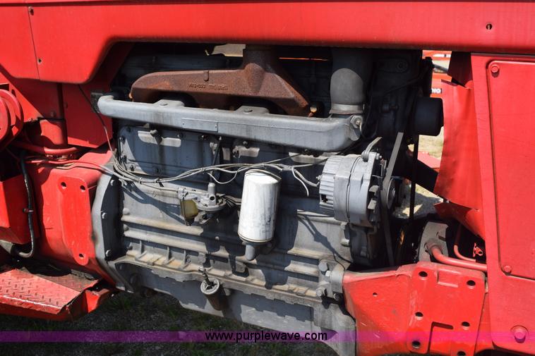 image for item L5851 1967 Massey-Ferguson 1100 tractor