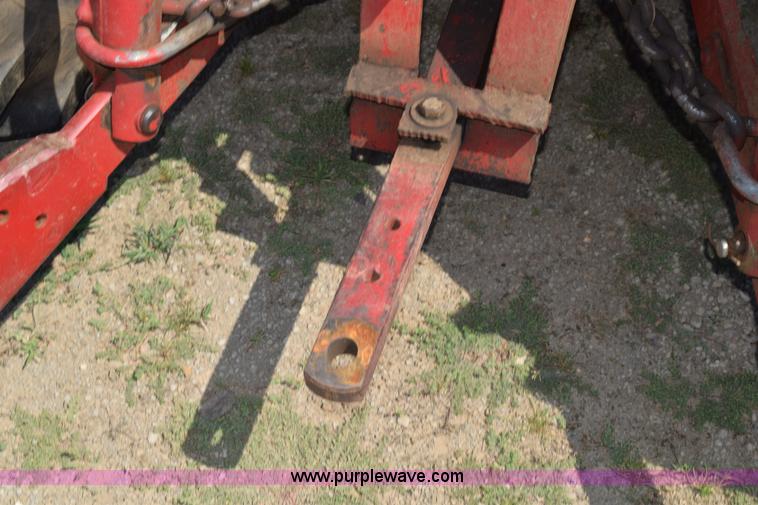 image for item L5851 1967 Massey-Ferguson 1100 tractor