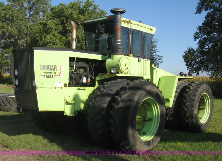 image for item L6310 1981 Steiger Couger III PTA251 4WD tractor