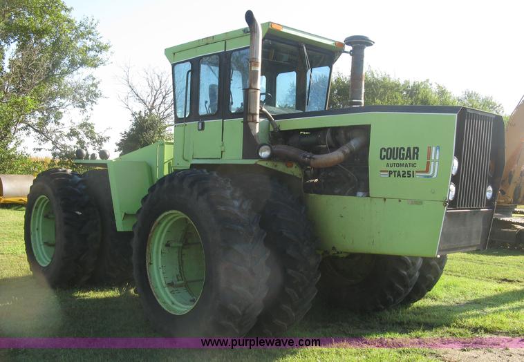 image for item L6310 1981 Steiger Couger III PTA251 4WD tractor