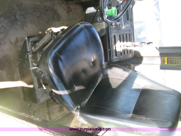 image for item L6310 1981 Steiger Couger III PTA251 4WD tractor