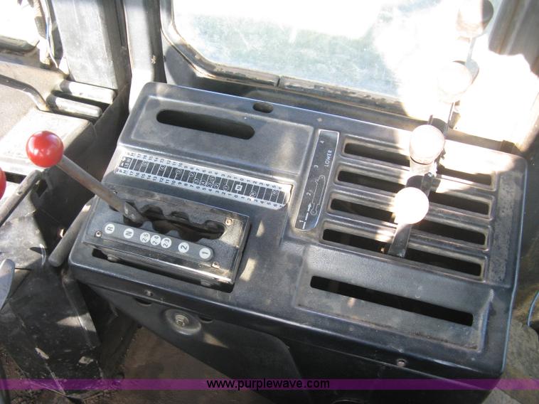 image for item L6310 1981 Steiger Couger III PTA251 4WD tractor