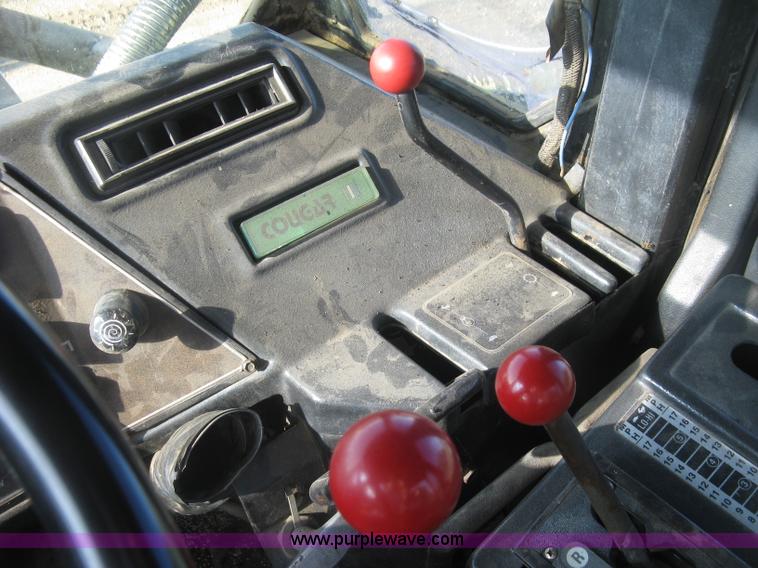 image for item L6310 1981 Steiger Couger III PTA251 4WD tractor