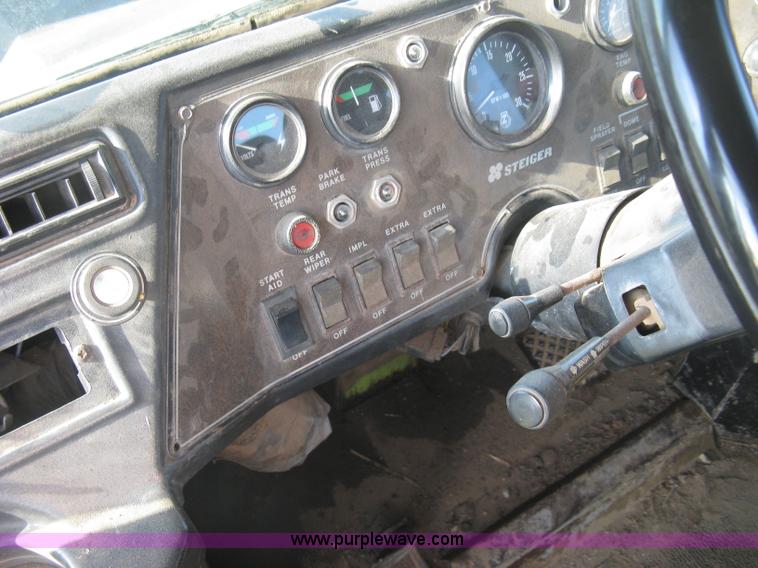 image for item L6310 1981 Steiger Couger III PTA251 4WD tractor