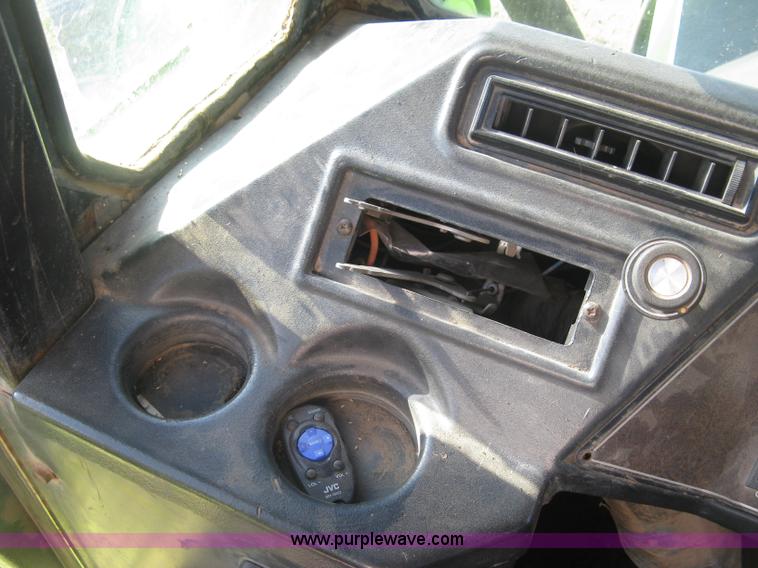 image for item L6310 1981 Steiger Couger III PTA251 4WD tractor