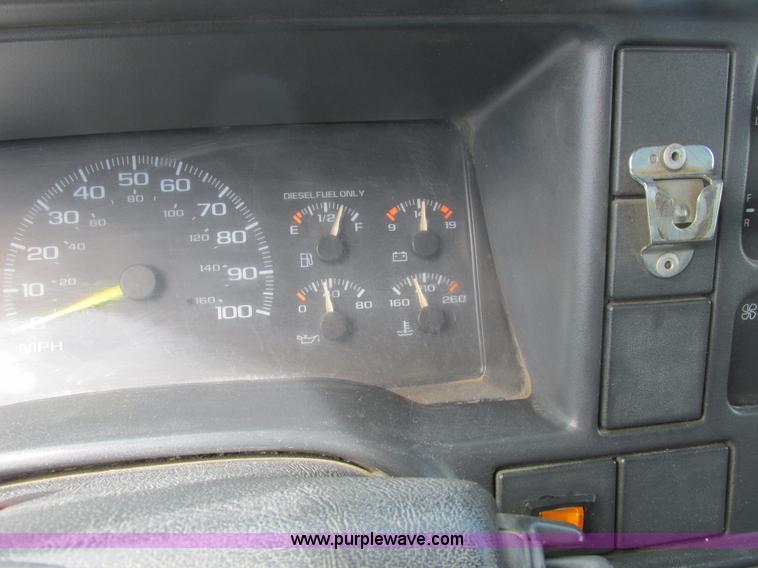 image for item A8858 1998 GMC Sierra 3500HD SL flatbed pickup truck