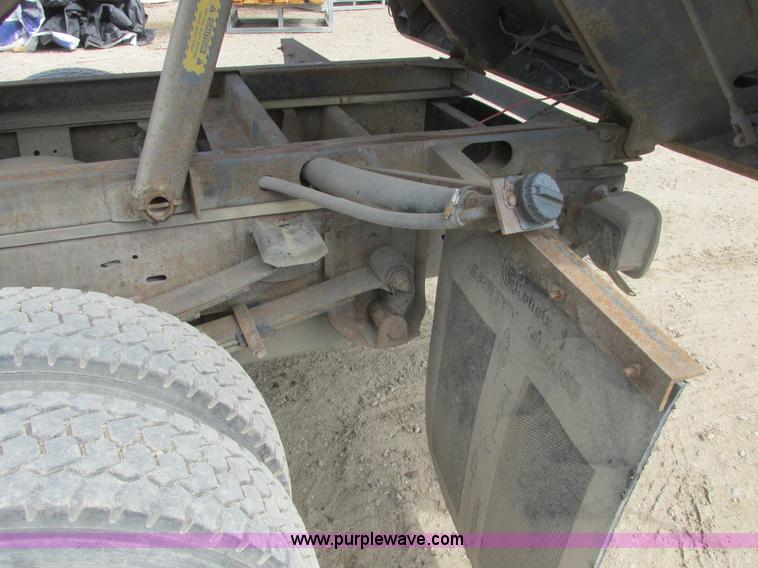 image for item A8858 1998 GMC Sierra 3500HD SL flatbed pickup truck