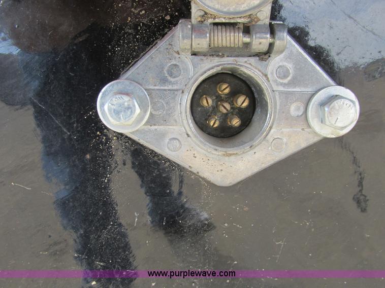 image for item A8858 1998 GMC Sierra 3500HD SL flatbed pickup truck