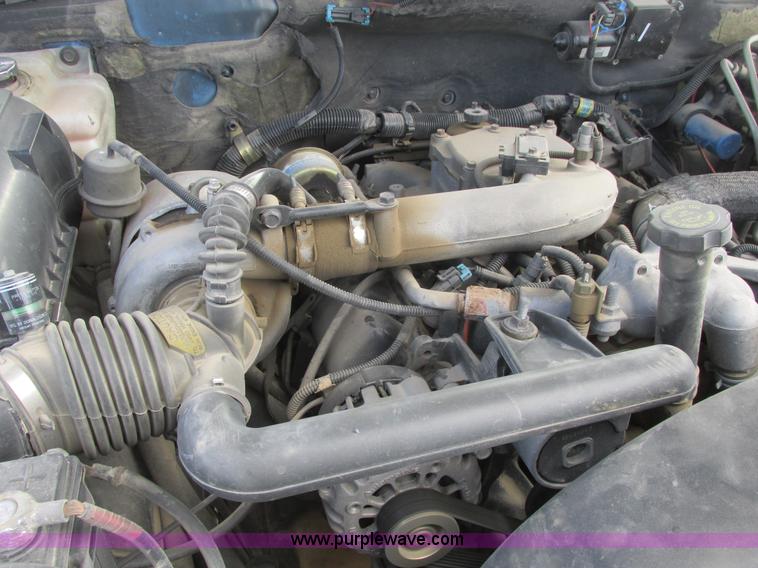 image for item A8858 1998 GMC Sierra 3500HD SL flatbed pickup truck