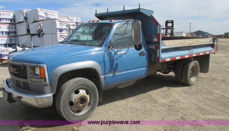 image for item A8859 1998 GMC Sierra 3500HD SL flatbed pickup truck