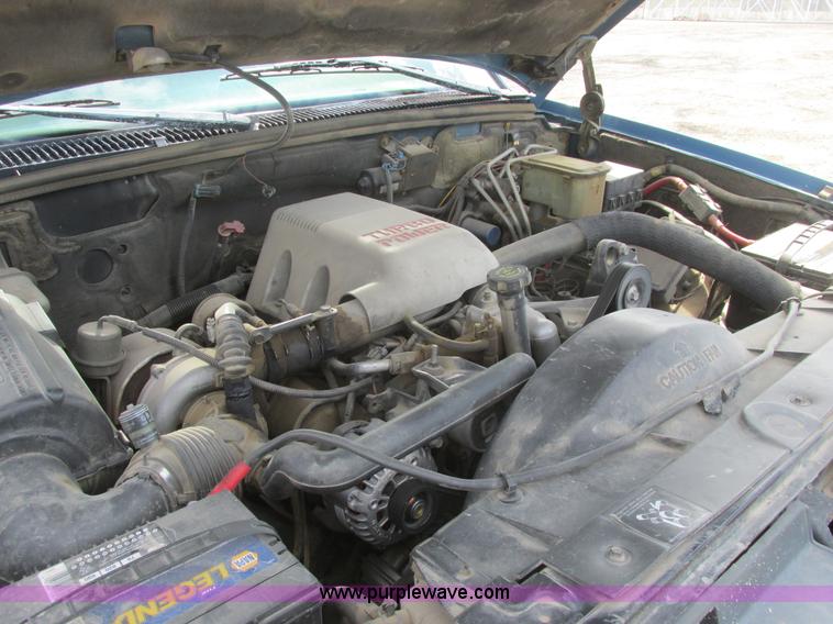 image for item A8859 1998 GMC Sierra 3500HD SL flatbed pickup truck