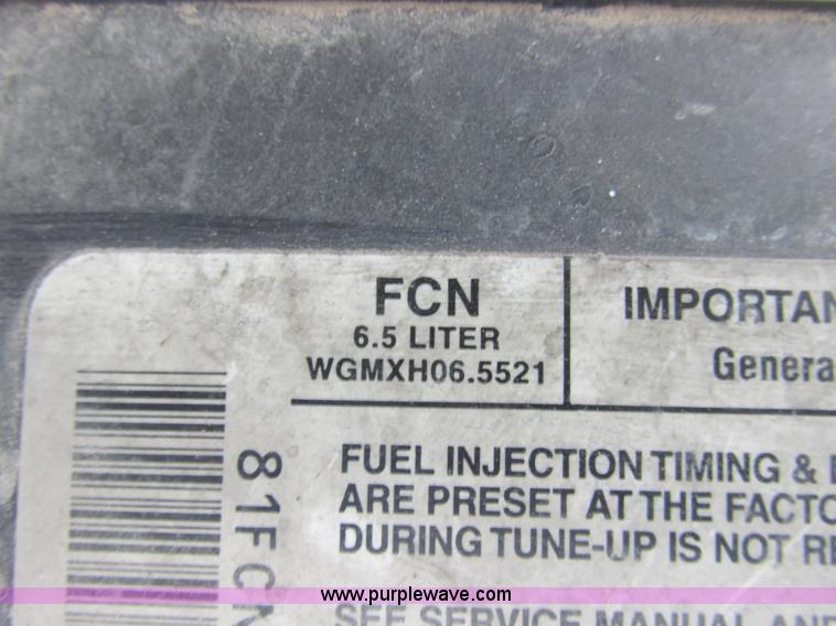 image for item A8859 1998 GMC Sierra 3500HD SL flatbed pickup truck