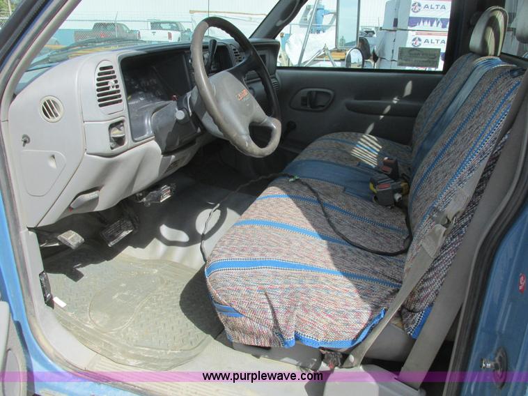 image for item A8859 1998 GMC Sierra 3500HD SL flatbed pickup truck