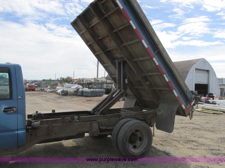 image for item A8859 1998 GMC Sierra 3500HD SL flatbed pickup truck