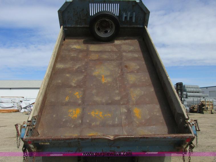 image for item A8859 1998 GMC Sierra 3500HD SL flatbed pickup truck