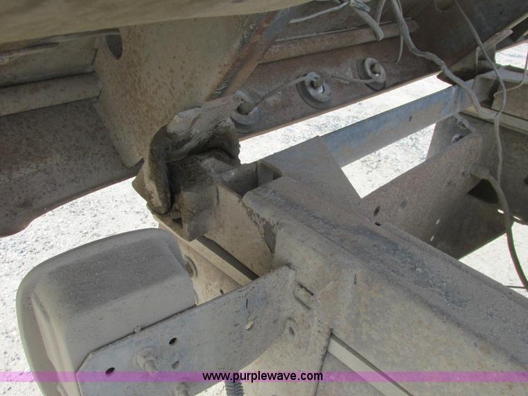 image for item A8859 1998 GMC Sierra 3500HD SL flatbed pickup truck