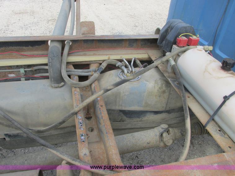 image for item A8859 1998 GMC Sierra 3500HD SL flatbed pickup truck