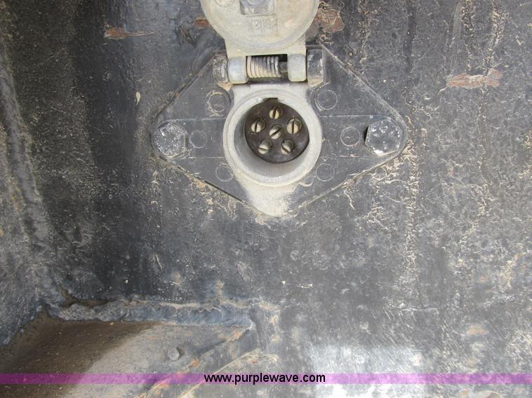 image for item A8859 1998 GMC Sierra 3500HD SL flatbed pickup truck