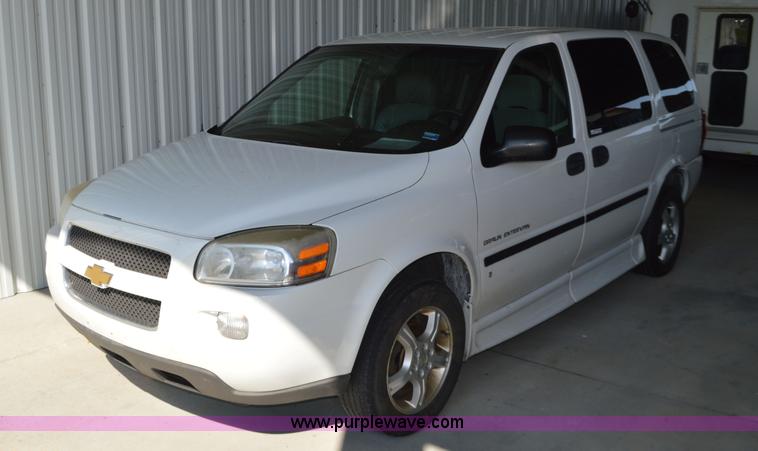 image for item AX9246 2006 Chevrolet Uplander van