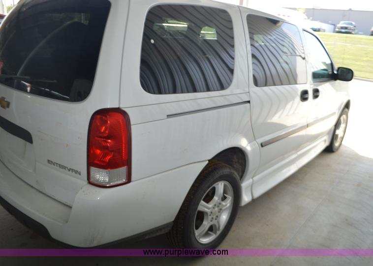 image for item AX9246 2006 Chevrolet Uplander van