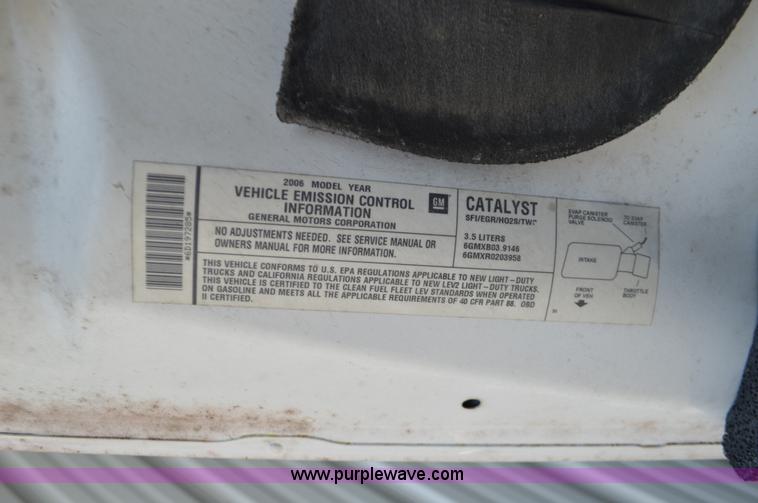 image for item AX9246 2006 Chevrolet Uplander van