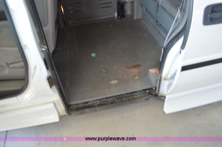 image for item AX9246 2006 Chevrolet Uplander van