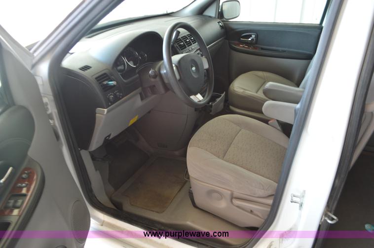 image for item AX9246 2006 Chevrolet Uplander van