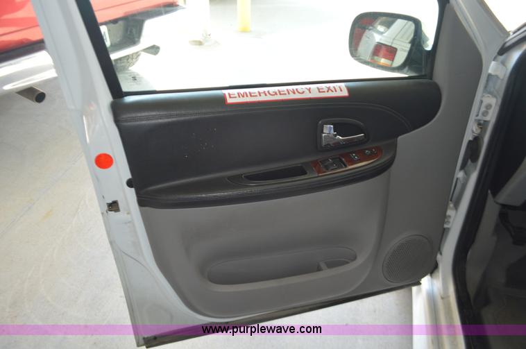 image for item AX9246 2006 Chevrolet Uplander van