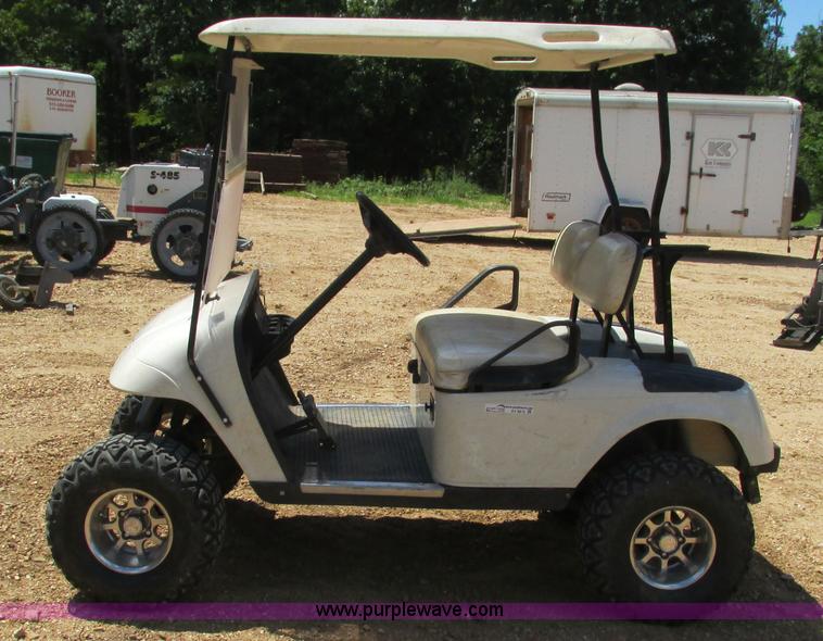 image for item AY9816 Ez-go golf cart