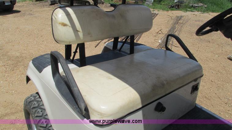 image for item AY9816 Ez-go golf cart
