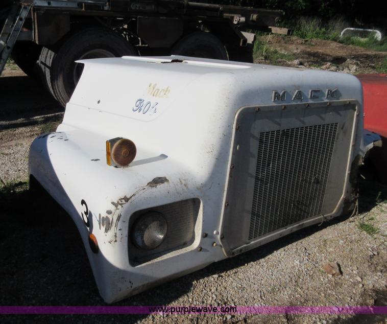 image for item BA9297 (3) truck hoods