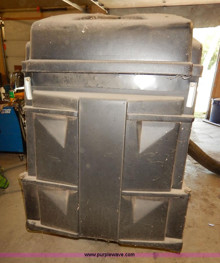 image for item BH9944 Agri-fab lawn vacuum