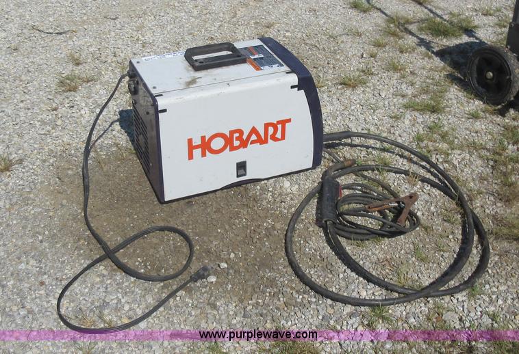 Hobart Handler 135 welder in Liberty, MO Item BK9662 sold Purple Wave