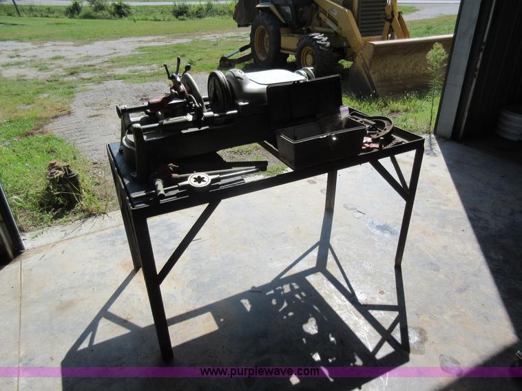 image for item BK9673 Ridgid 500 pipe threading machine