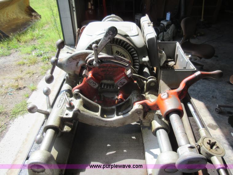 image for item BK9673 Ridgid 500 pipe threading machine