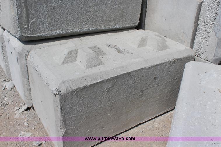 image for item D1719 (50) concrete jumbo blocks