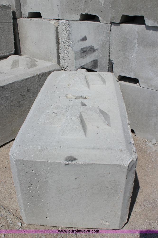 image for item D1725 (50) concrete jumbo blocks