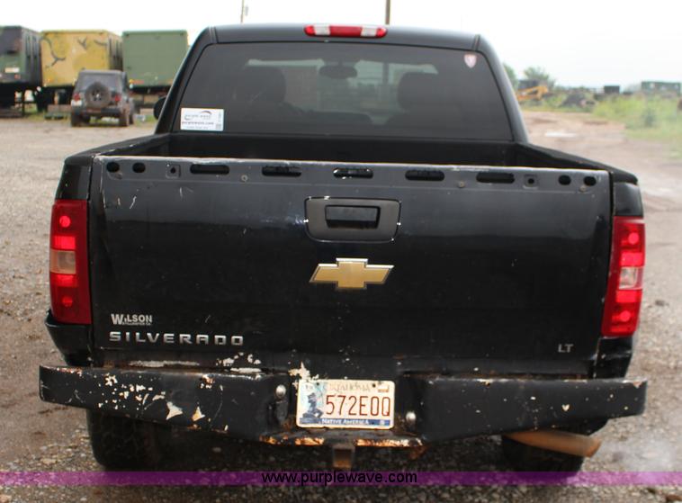 image for item F7961 2007 Chevrolet Silverado 1500 LT Crew Cab pickup truck