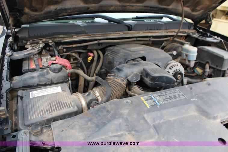 image for item F7961 2007 Chevrolet Silverado 1500 LT Crew Cab pickup truck