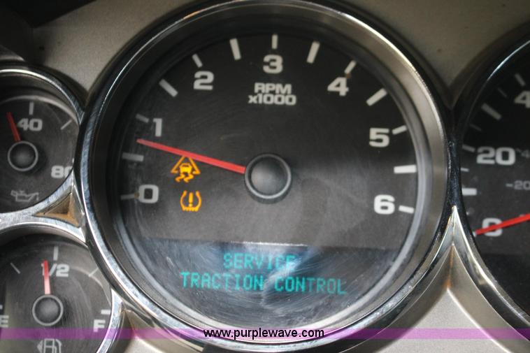 image for item F7961 2007 Chevrolet Silverado 1500 LT Crew Cab pickup truck