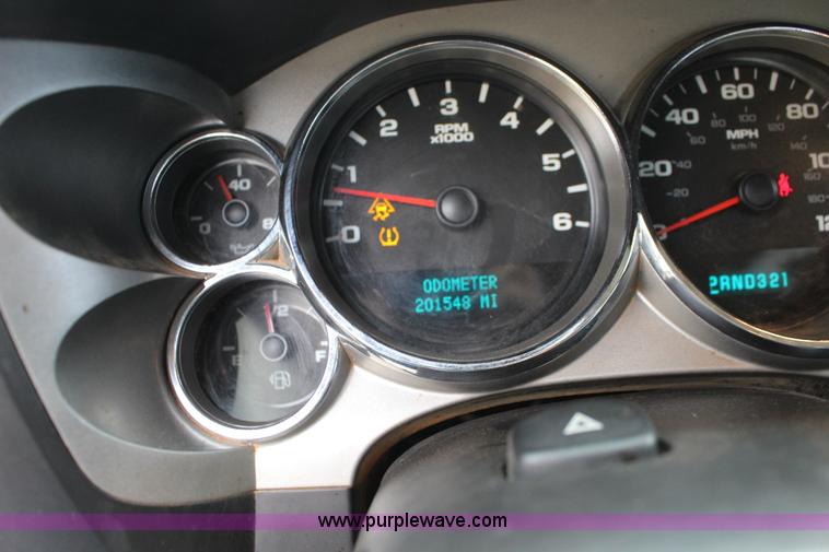 image for item F7961 2007 Chevrolet Silverado 1500 LT Crew Cab pickup truck