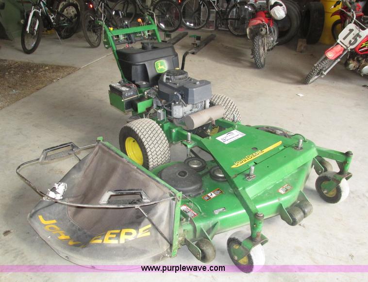 image for item H1167 John Deere 7 IRON II lawn mower