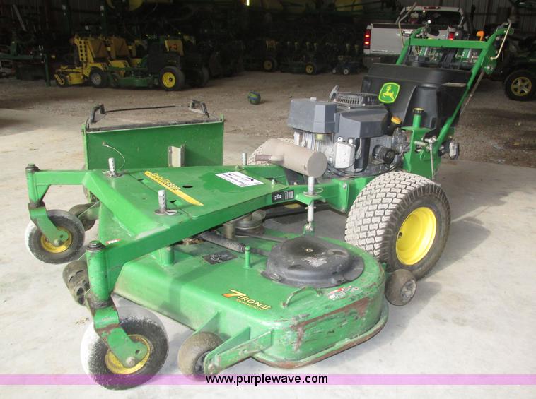 image for item H1167 John Deere 7 IRON II lawn mower