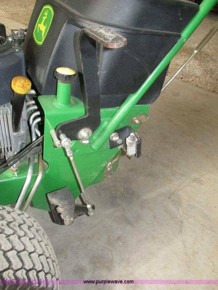 image for item H1167 John Deere 7 IRON II lawn mower